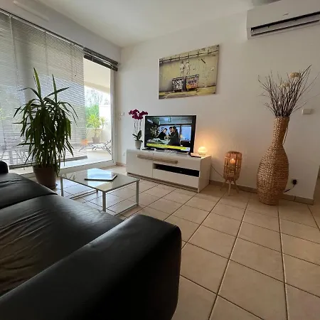 L'ecume Apartment *